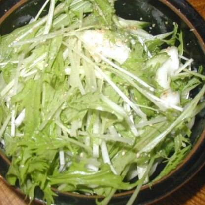 セロリも追加しました。簡単な味付けなのに、とってもおいしいですね。野菜がたくさん食べられました。ごちそうさまでした。